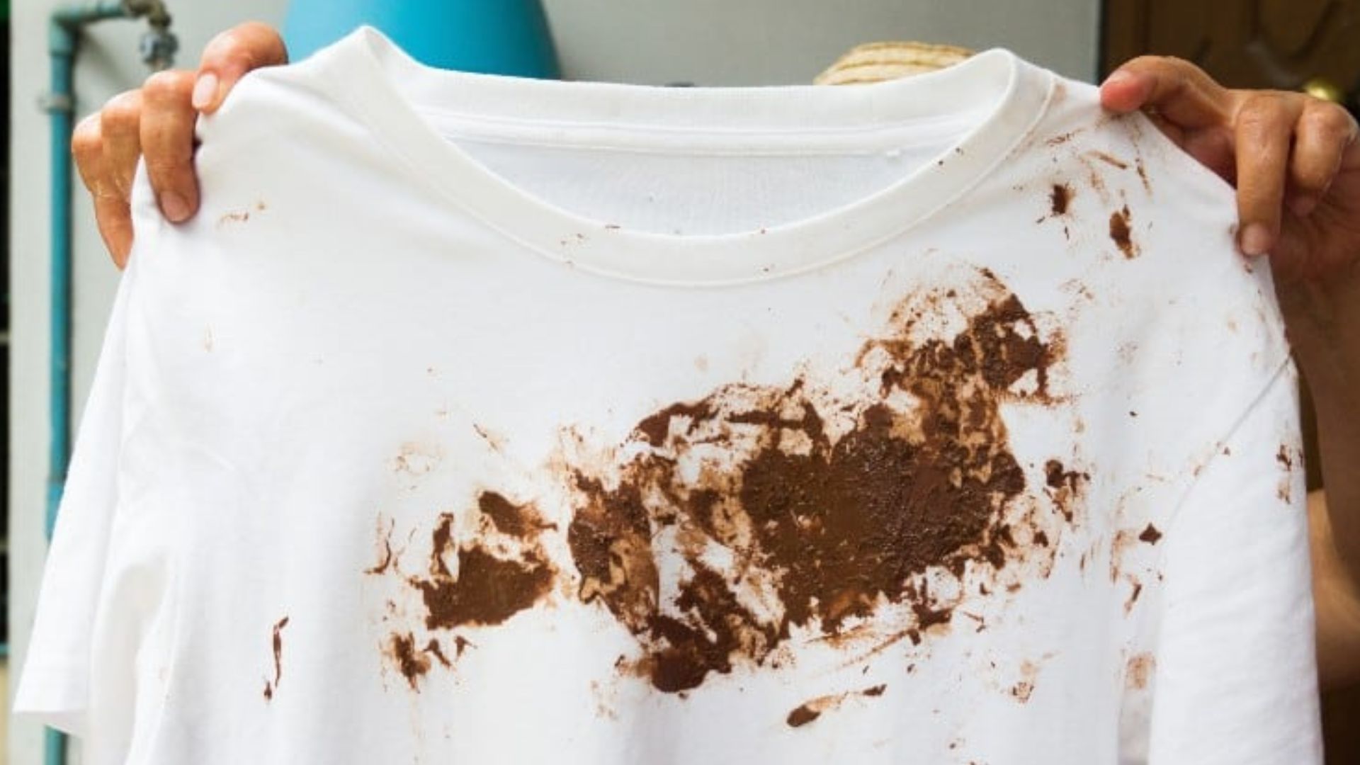 How to Get Mud Out of Clothes: A Comprehensive Guide - Bye Bye Stains